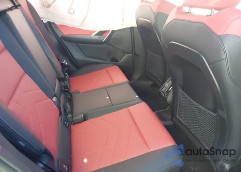 2023 BMW X1 xDrive28I z USA, uszkodzony, nr VIN WBX73EF06P5X29677